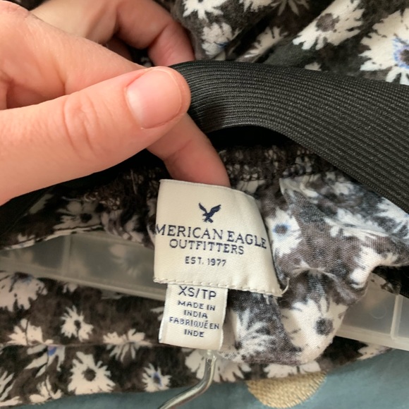 COPY - American Eagle | Floral Skirt | XS | - Picture 3 of 3